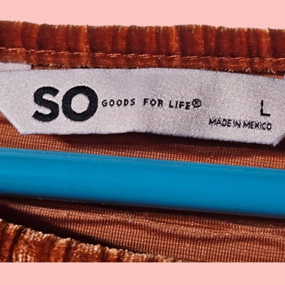 🧡SO Goods For Life Cropped Scoopneck Keyhole Top - Picture 5 of 5